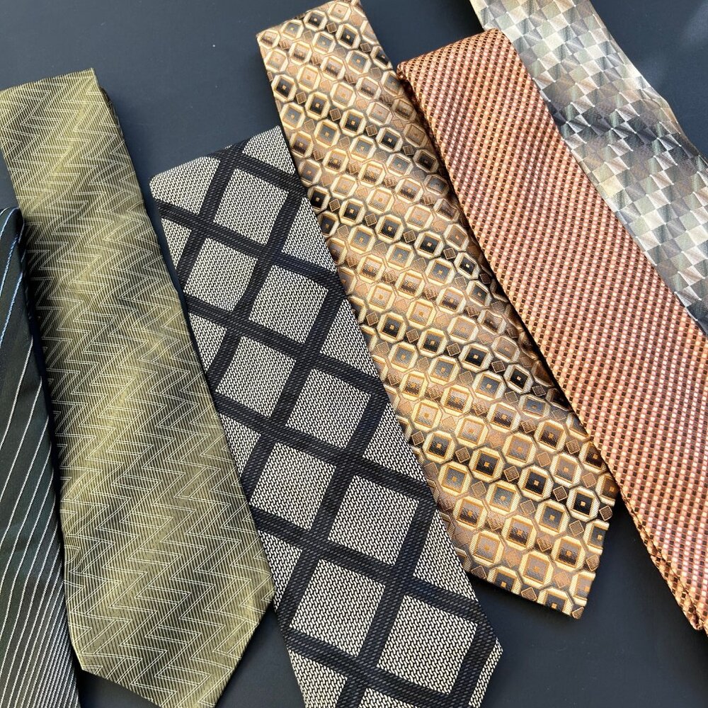 Collection of 6 Vintage Neck Ties